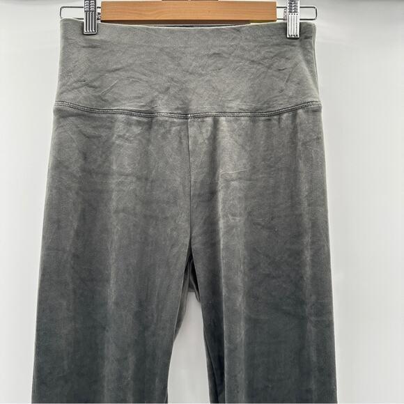 Offline by Aerie Gray Soft Texture High Rise Full Length Leggings Sz L NEW - Picture 2 of 10